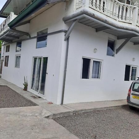 Apartamento Manate Hebergement Faaa Exterior foto